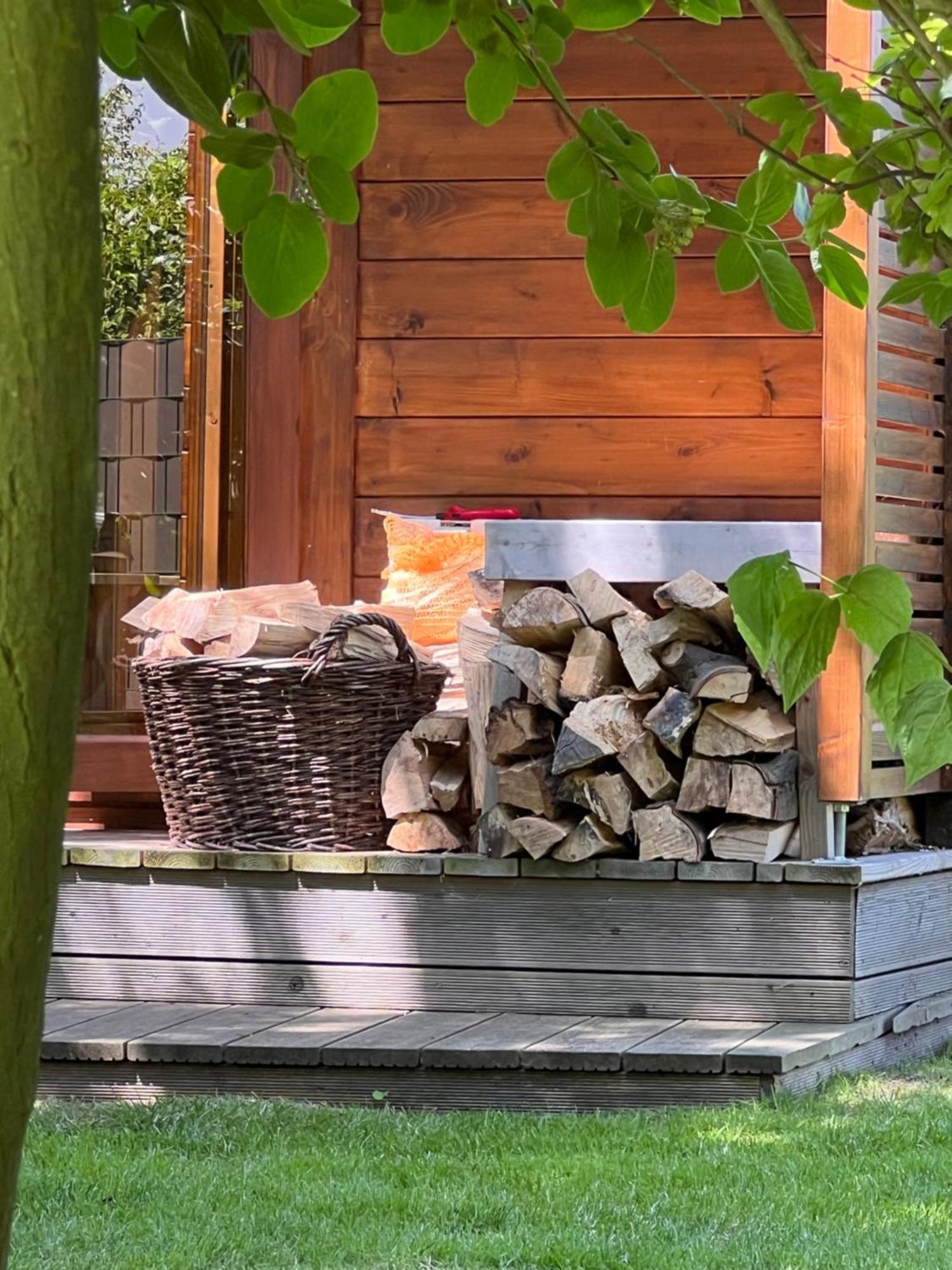 Landhaus Luetjenhof Hotel โกรสเซนโบรเดอ ภายนอก รูปภาพ