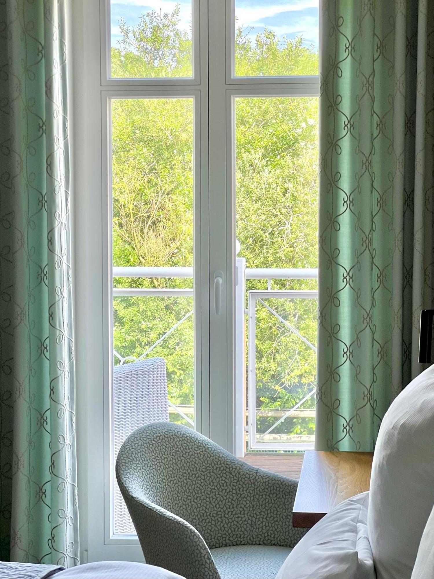 Landhaus Luetjenhof Hotel โกรสเซนโบรเดอ ภายนอก รูปภาพ